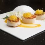 Scallop with pearls of mango